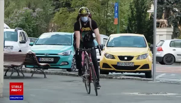 Bicicleta, cel mai sigur mijloc de transport pe timp de pandemie. Cât costă una echipată de oraș
