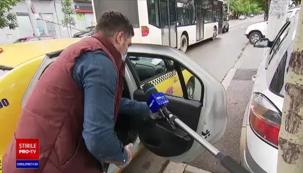 Tot mai multe companii de ride-sharing sau de taxi impun reguli stricte de igienă și siguranță