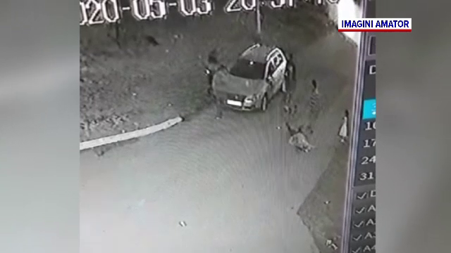 Bărbat în comă, după ce a fost lovit de față cu soția și copilul. Agresiunea a fost filmată