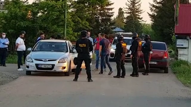 Amenzi de aproape 200.000 de lei, după ce un interlop din Buzău a încins o petrecere cu prietenii lui