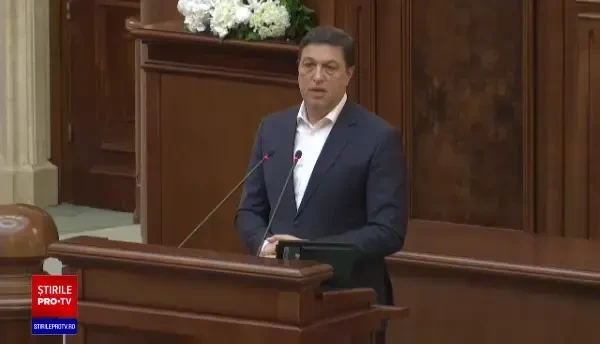 Șerban Nicolae a găsit o greșeală: ”Doamna Anisie spune că activitățile didactice se poate suspenda”