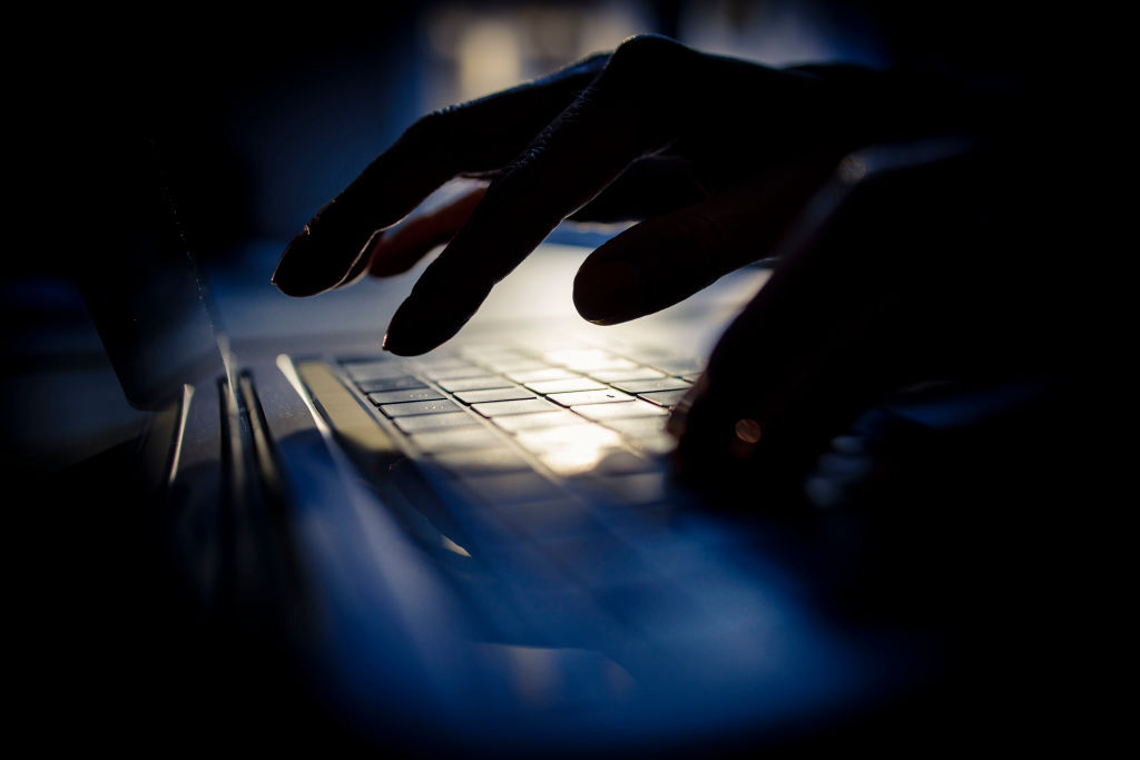 Studiu: Miliarde de date ale utilizatorilor de internet, în pericol în peste 20 de țări