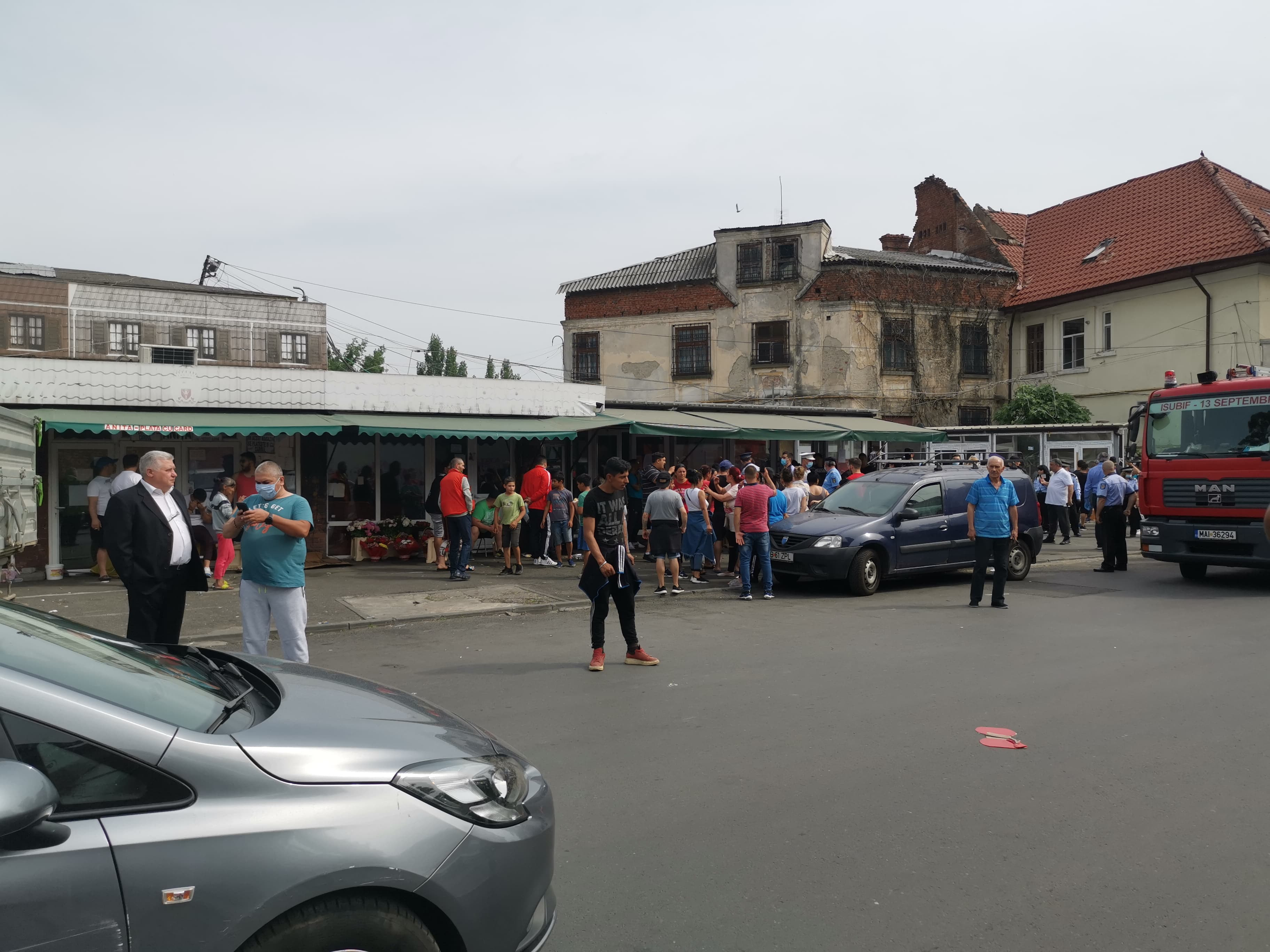 demolare piata de flori