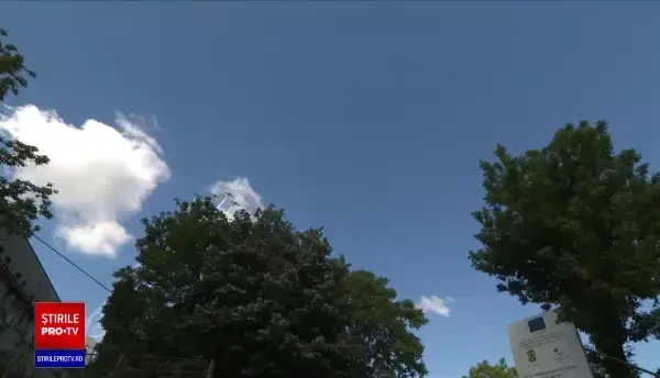 Spectacol aviatic pe cerul Bucureștiului, pentru cadrele medicale: ”Efortul lor nu poate fi apreciat în cuvinte”