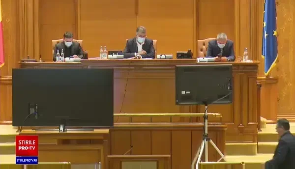 Ponta i-a promis premierului Orban că va purta mască de protecție ”și la baie”