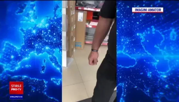 Tot mai multe magazine permit accesul clienţilor fără să le măsoare temperatura