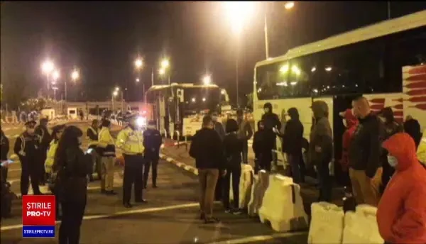 36 de muncitori srilankezi, blocați în Otopeni după ce au fost concediați de la fabrică