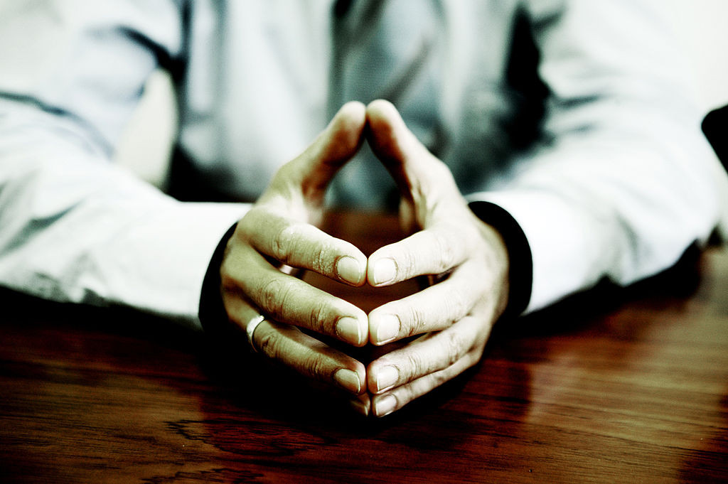 Mărimea contează. Bărbații cu degete inelare mai lungi au șanse mai mici să moară de coronavirus