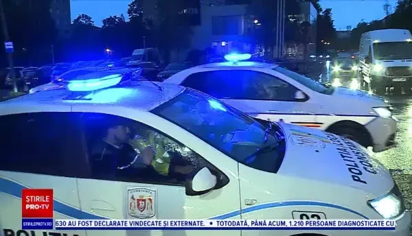 Scandal monstru la Constanța. Un bărbat și-a amenințat soția și fiul cu un cuțit