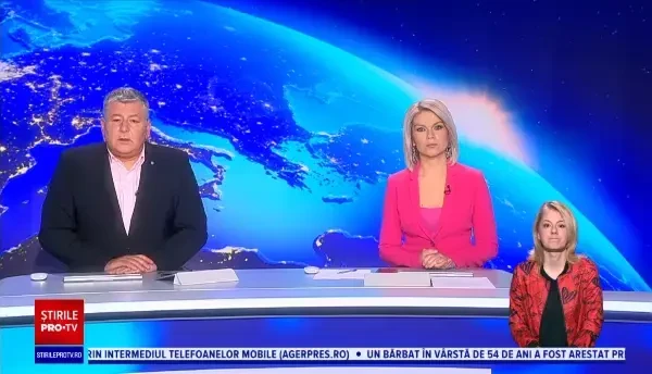 O mașină a fost zdrobită în urma impactului cu o camionetă, în Brașov. În ce stare este șoferul