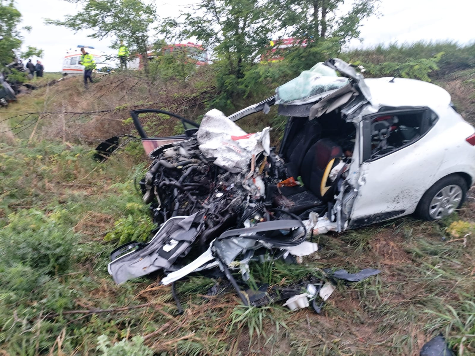Accident grav pe DN24, vineri dimineață. Doi părinți și bebelușul lor au murit