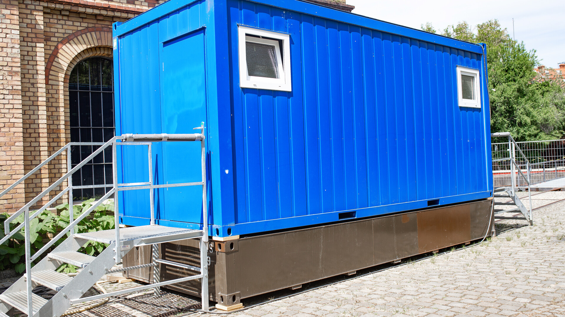 Vestiare mobile și câte trei autocare pentru o echipă. Cum ar putea arăta meciurile din Premier League