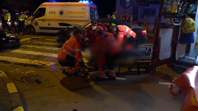 Accident cu șase victime, produs de un tânăr din Botoșani. Filma în timp ce conducea și transmitea pe internet. VIDEO