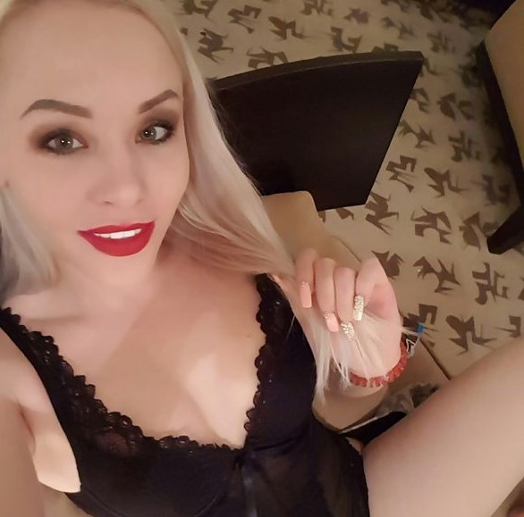 Ce a pățit actrița de filme pentru adulți care a promis să aibă o relaţie cu oricine găsește un leac pentru Covid-19