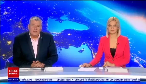 Angelina Jolie, la 45 de ani. Cele mai spectaculoase transformări ale actriței de-a lungul timpului. GALERIE FOTO