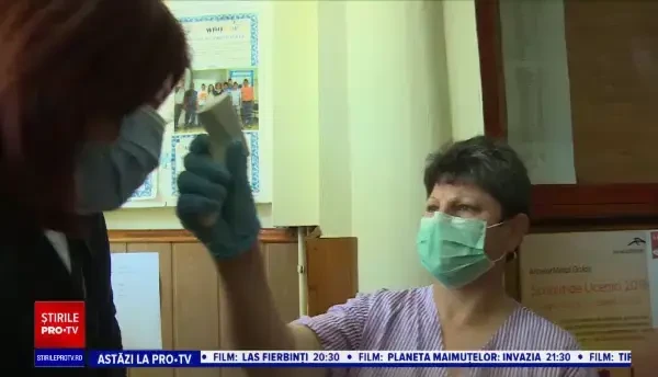 Pregătire pentru examene, cu clasa goală. "Nu avem copii. Le-a fost teamă să-i trimită"