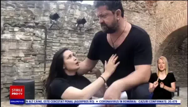 Spectacol de teatru în ruinele Curţii Domneşti din Târgoviște: "Ni s-a luat o piatră de pe inimă!"