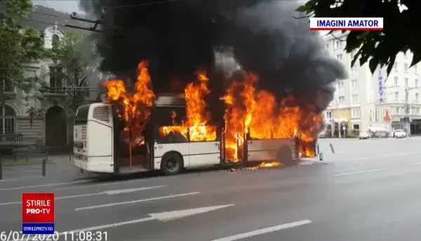 Troleibuzele din Capitală vor fi verificate. Angajat STB: ”Punem în pericol viața călătorilor”