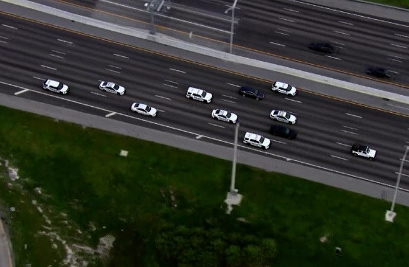 Șofer urmărit de 20 de mașini de poliție, pe autostradă. Ce făcuse bărbatul