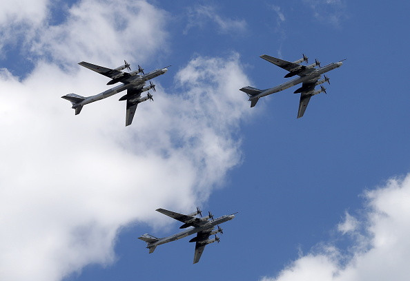 Bombardierele strategice rusești au lansat un atac devastator. Avioanele de luptă NATO au fost trimise în misiune