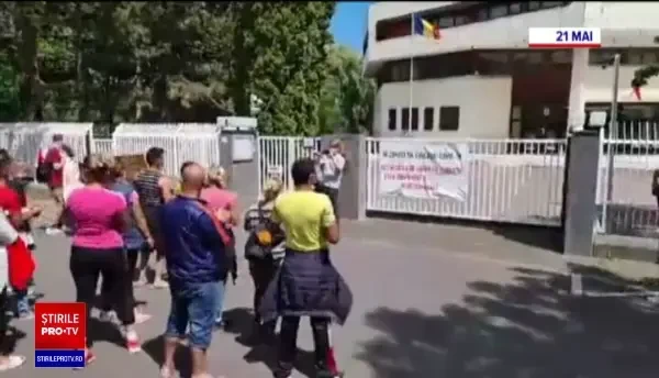 Cum ajung muncitorii sezonieri din România să lucreze pe salarii mici și în condiții proaste