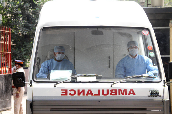 O femeie însărcinată în opt luni a murit în ambulanță. A fost plimbată 13 ore între spitale