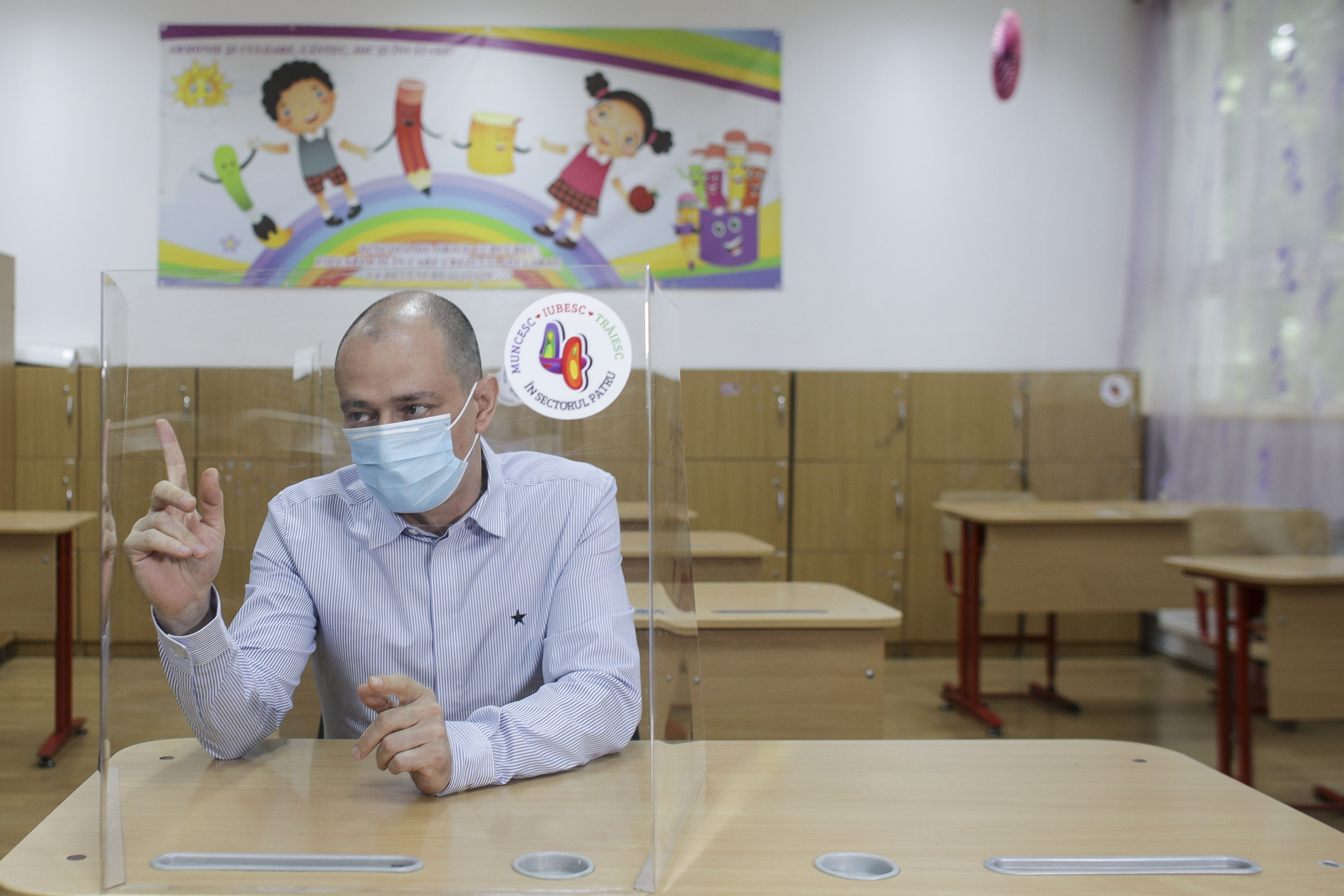 Evaluare Națională 2020. Ce se întâmplă dacă un elev vrea să scoată masca de protecție