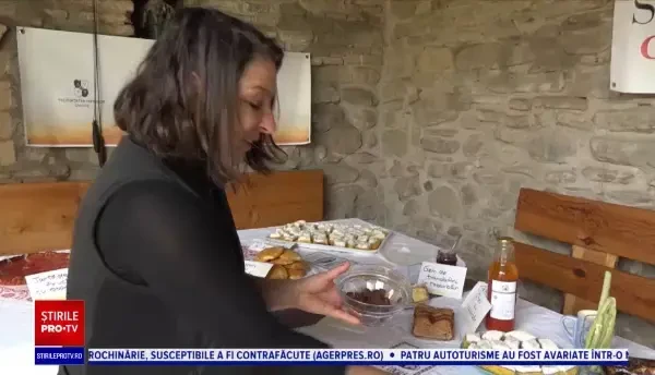 Bomboanele cu rubarbă, vedetele unui festival cu tradiție, organizat în Mureș