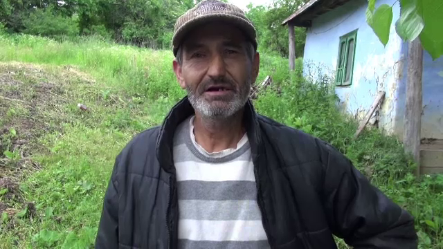 Doi bătrâni, lăsați fără agoniseala de-o viață de omul căruia i-au oferit o casă. "Am fost beat și nu mi-am dat seama"