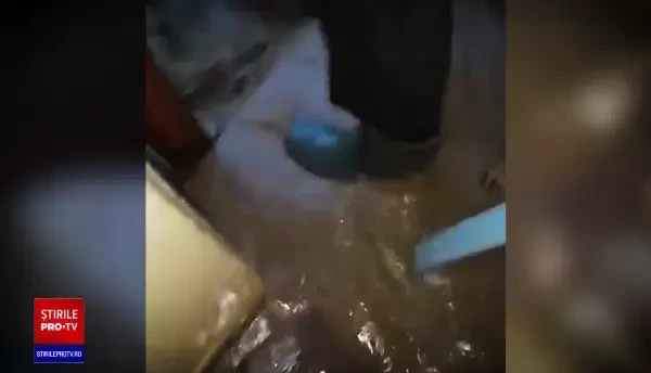 Cod portocaliu în aproape toată ţara. Dezastrul lăsat în urmă de furtuni