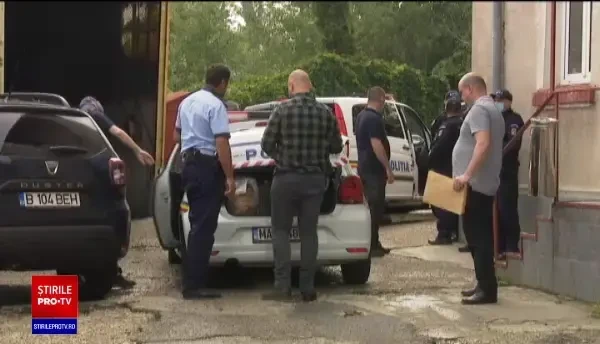 Reţeaua furturilor din avioane. Ofiţeri MApN şi ISU, implicaţi în uriaşul jaf