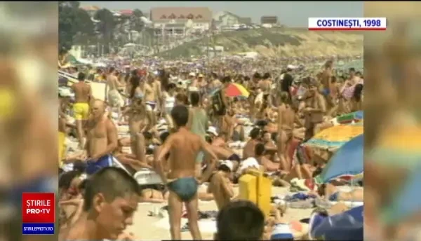 Una dintre cele mai populare staţiuni de pe Litoral, pustie. O noapte de cazare costă cât un şezlong în Mamaia