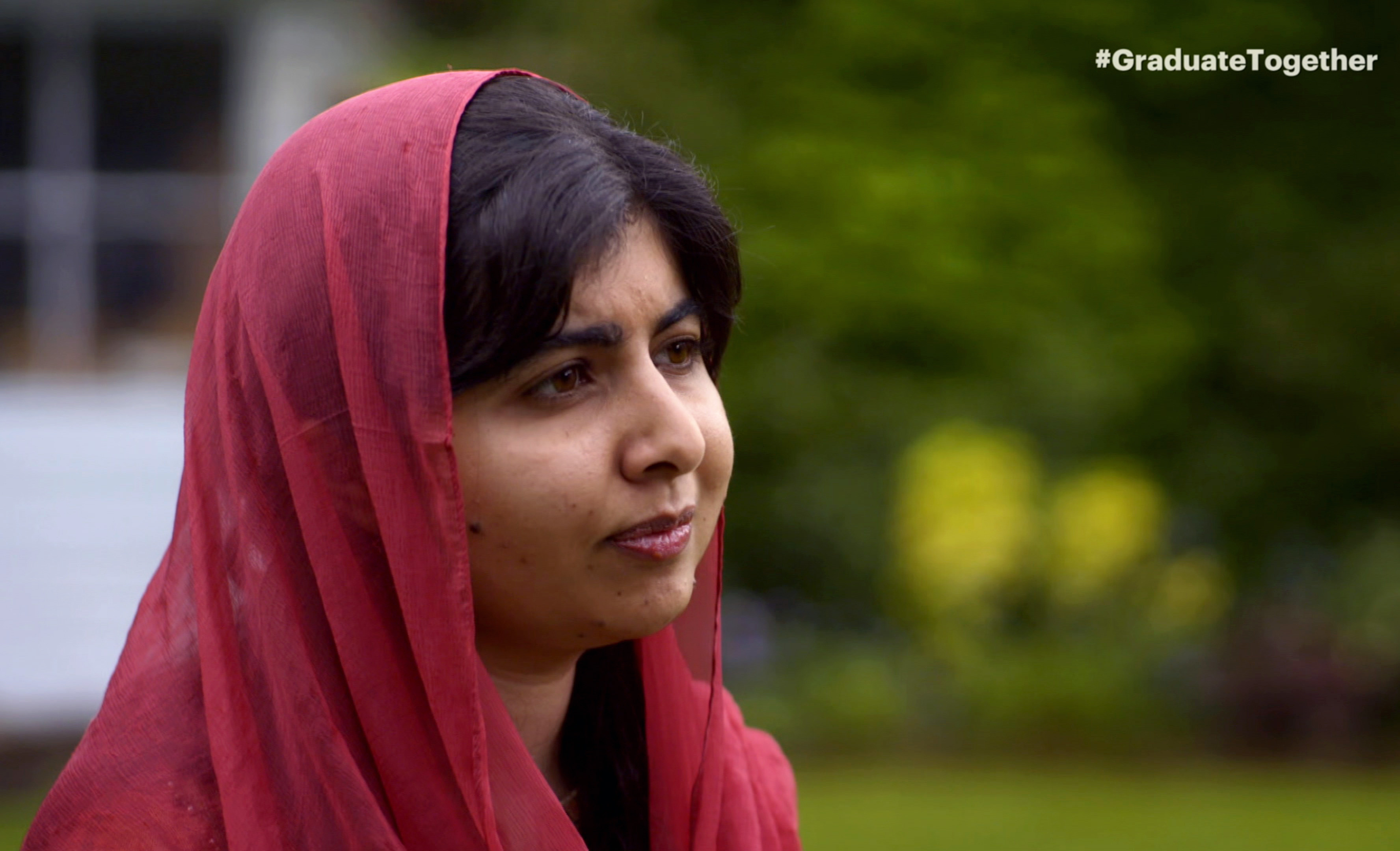 Malala Yousafzai a absolvit Universitatea Oxford