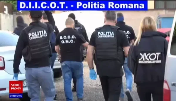 Cine este românul considerat cel mai bun falsificator de bani din plastic din lume