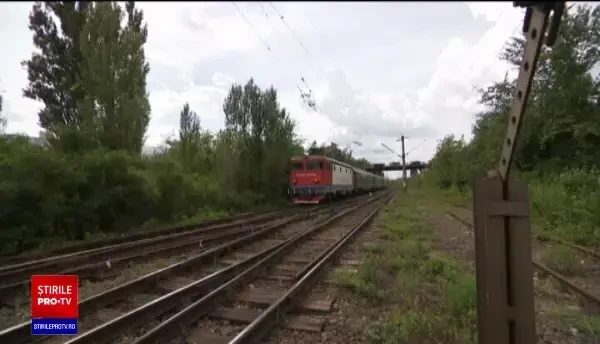 Călătorii care merg cu trenul la București, supuși unui pericol uriaș.