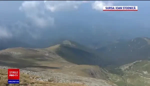 Escalada, drumețiile și zborul cu parapanta, tot mai preferate de români, în contextul pandemiei de Covid-19