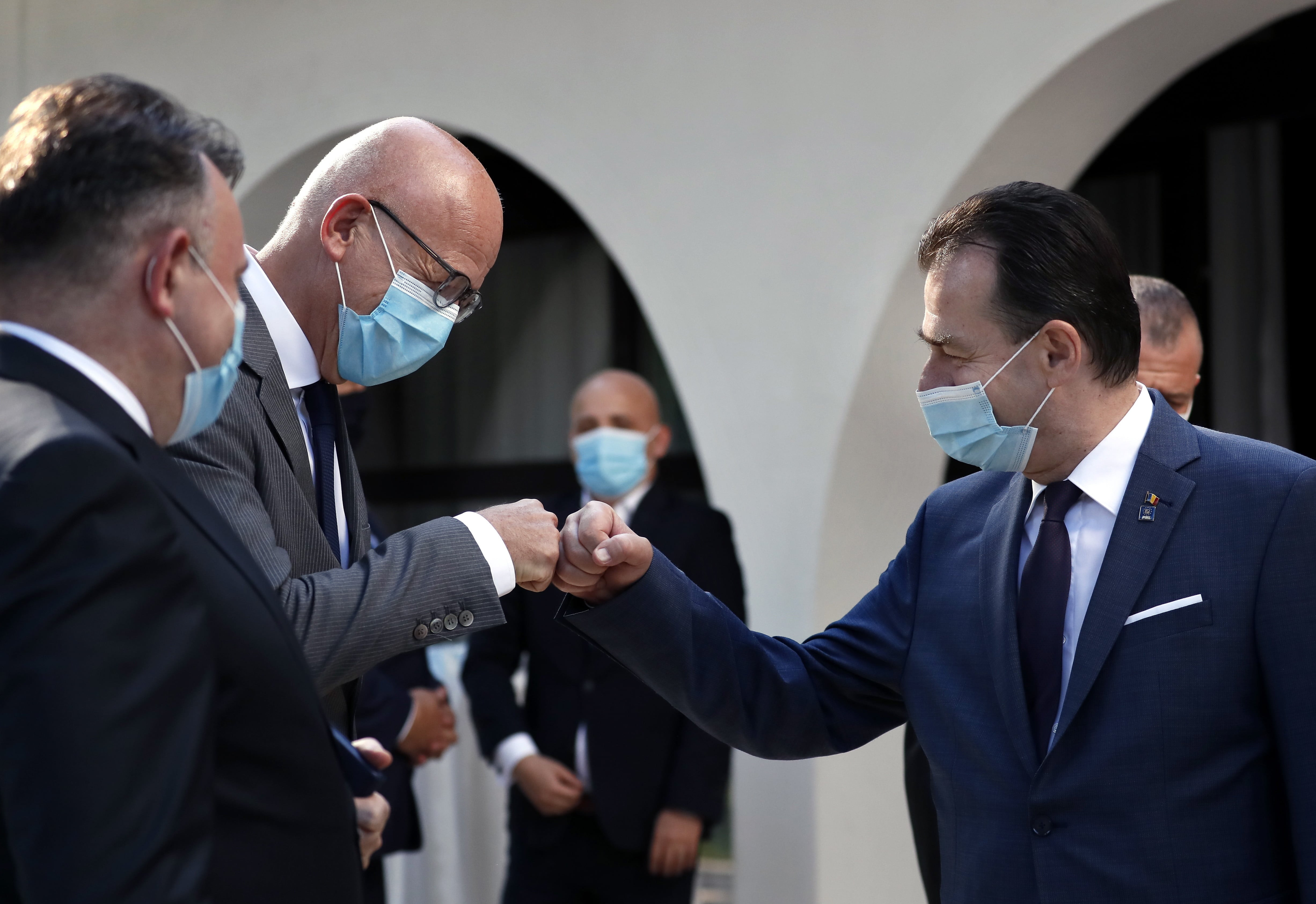 Orban, despre revenirea elevilor în școli: Nu știm cum va evolua pandemia, ne pregătim pentru orice