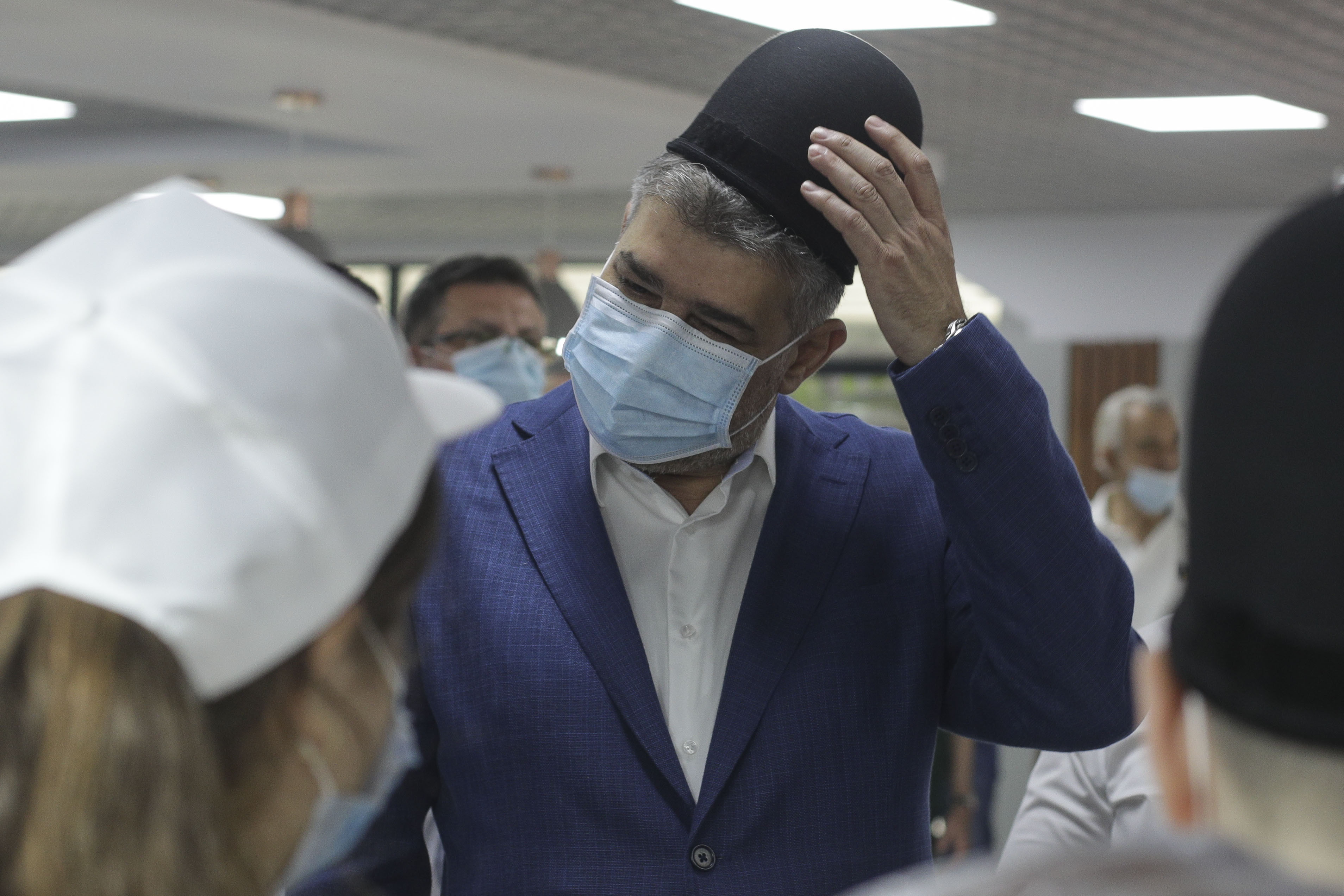 Ciolacu, despre premier: ”Poţi să-l scoţi pe Orban din cârciumă, dar nu ai cum să scoţi cârciuma din el”