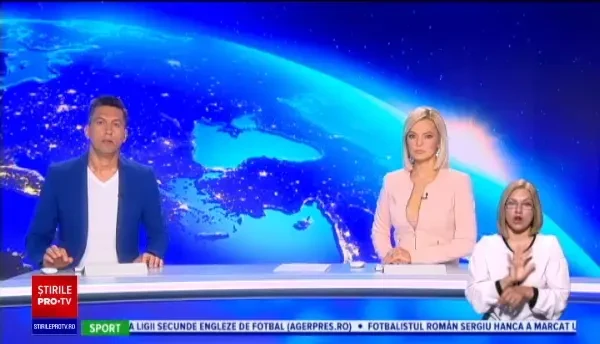 Tânăr de 17 ani, internat în stare gravă la Târgoviște. Mașina în care se afla a intrat într-un copac