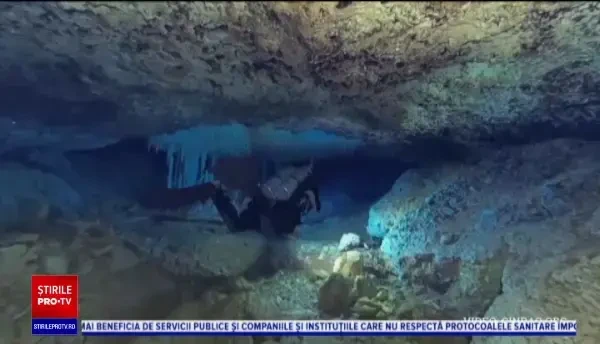 Descoperire uimitoare. Ce au găsit scafandrii într-o peșteră veche de 12.000 de ani. VIDEO