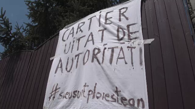 Revoltă scrisă pe garduri, în Ploiești. Ce îi nemulțumește pe localnici