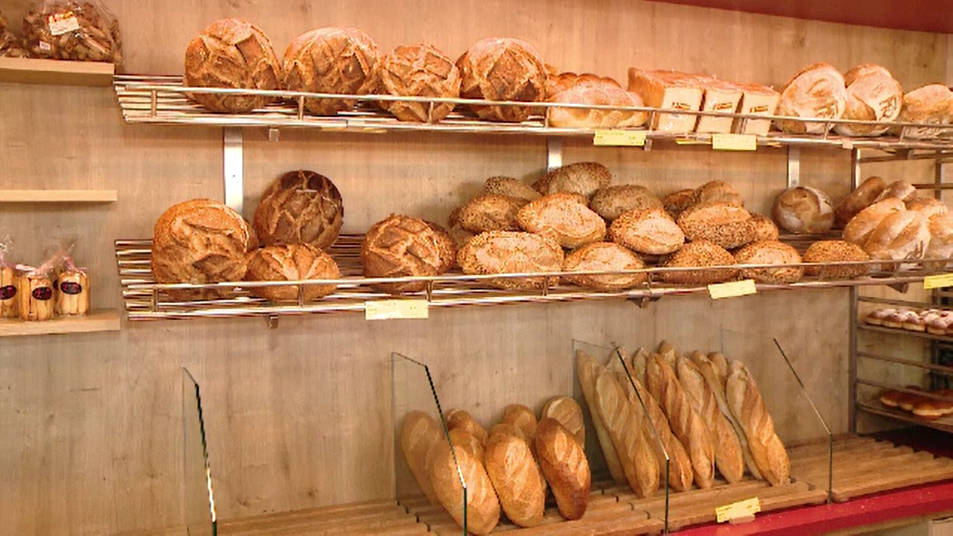 Criza medicală şi secetă au lovit puternic industria alimentară. Prețurile la alimente ar putea crește în lunile viitoare