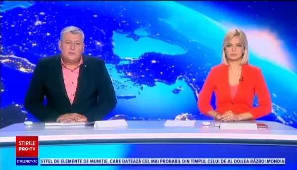 O mașină a ars ca o torță pe un drum din Gorj. Ce a pățit șoferul