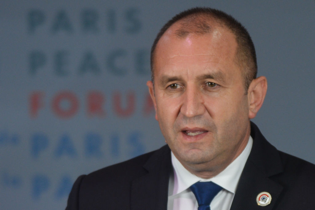 Șoc în Bulgaria. Percheziții la administrația prezidențială, un consilier și un secretar ai șefului statului, arestați