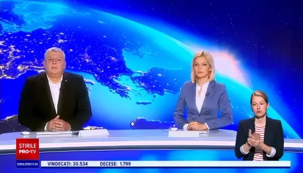 Accident cu trei mașini în Azuga. Un autobuz cu 13 pasageri, izbit din plin de o autoutilitară