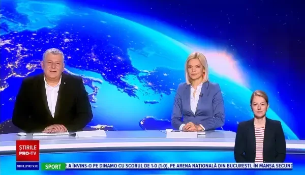 Imagini inedite. Doi pinguini, în vizită la un muzeu de istorie a naturii