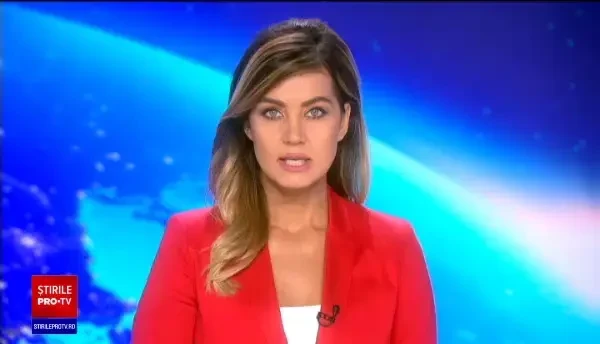 Un instructor s-a prăbușit cu parapanta în fața elevilor săi. În ce stare se află