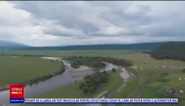 Satul în care s-au săpat tranșee pentru a stopa noul coronavirus