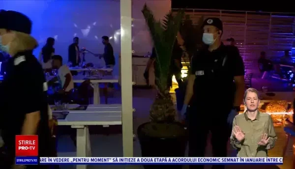 Controale la terasele de pe litoral, pentru respectarea distanțării. Schimbări în Mamaia și Vama Veche