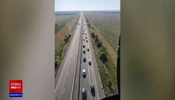 VIDDEO. Trafic intens pe autostrada A2, spre litoral. Pe anumite tronsoane se circulă în coloană